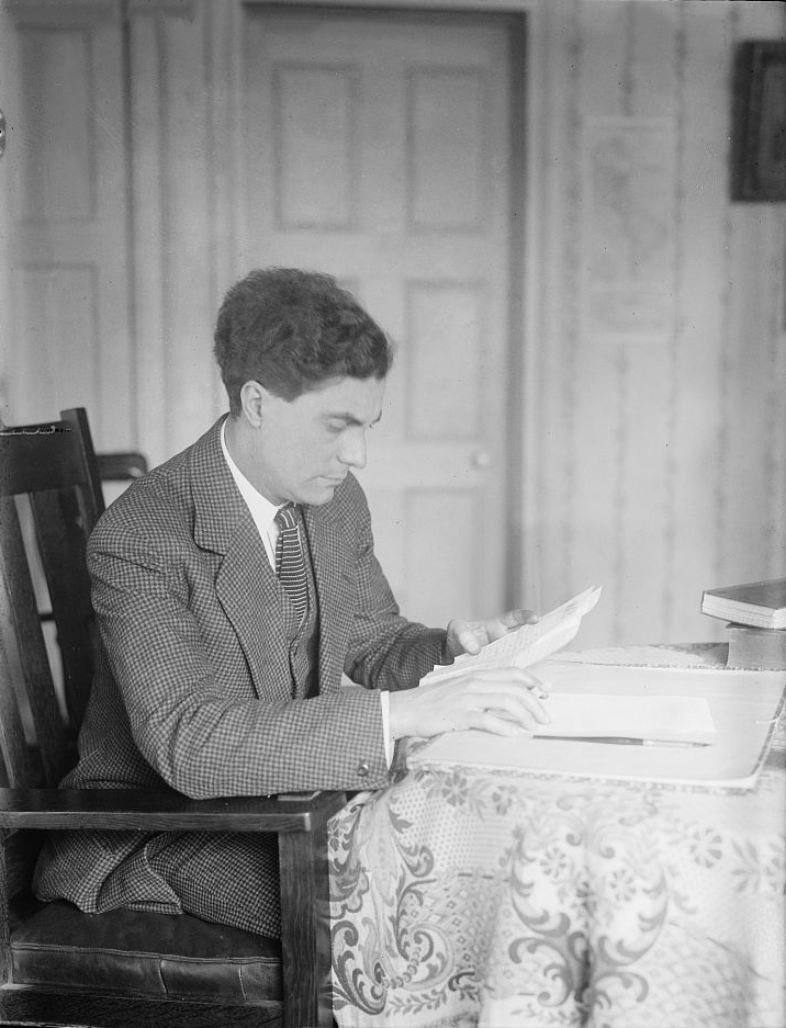 Change Varese portrait